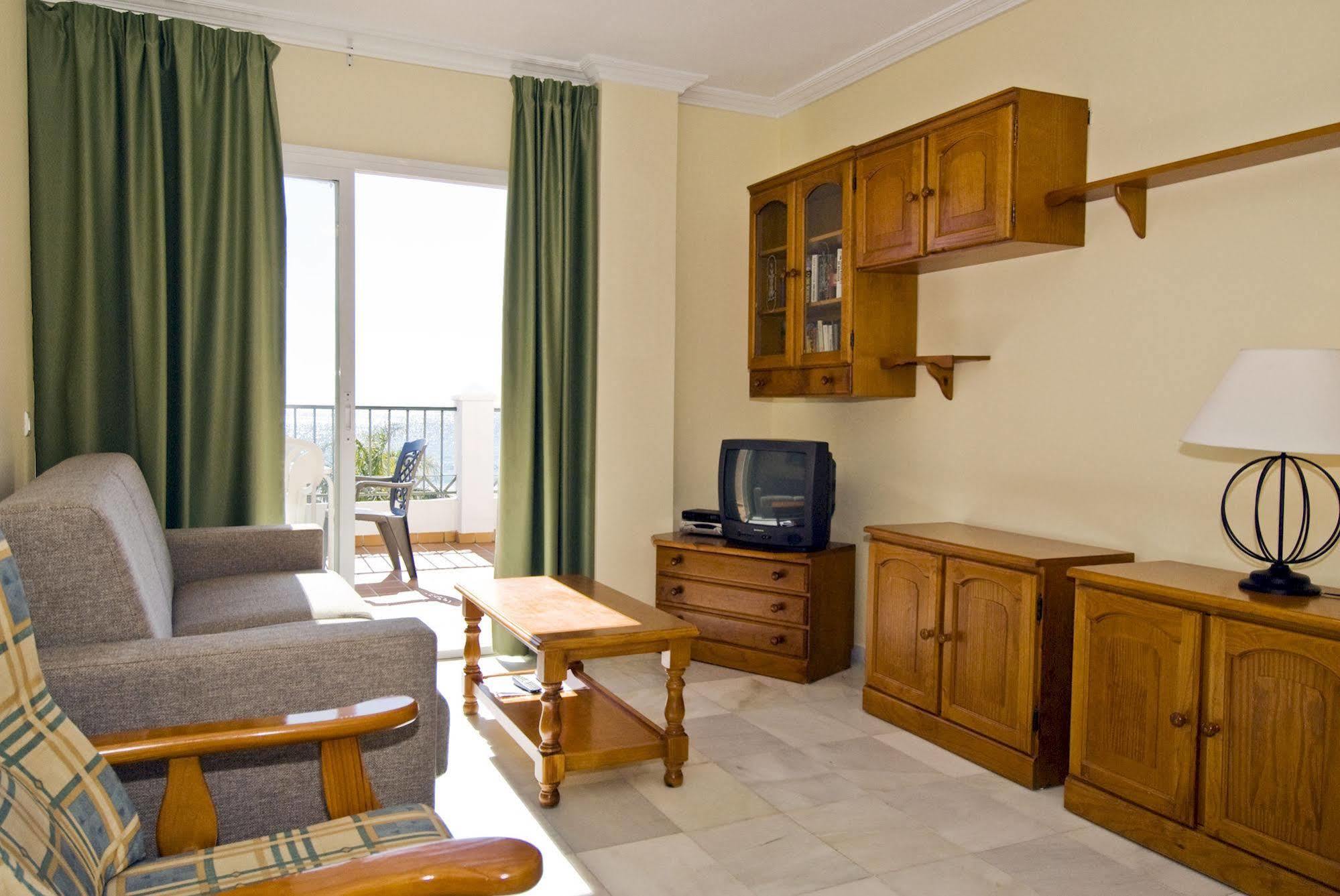 Apartamentos Hc Burriana Playa Nerja Exterior photo