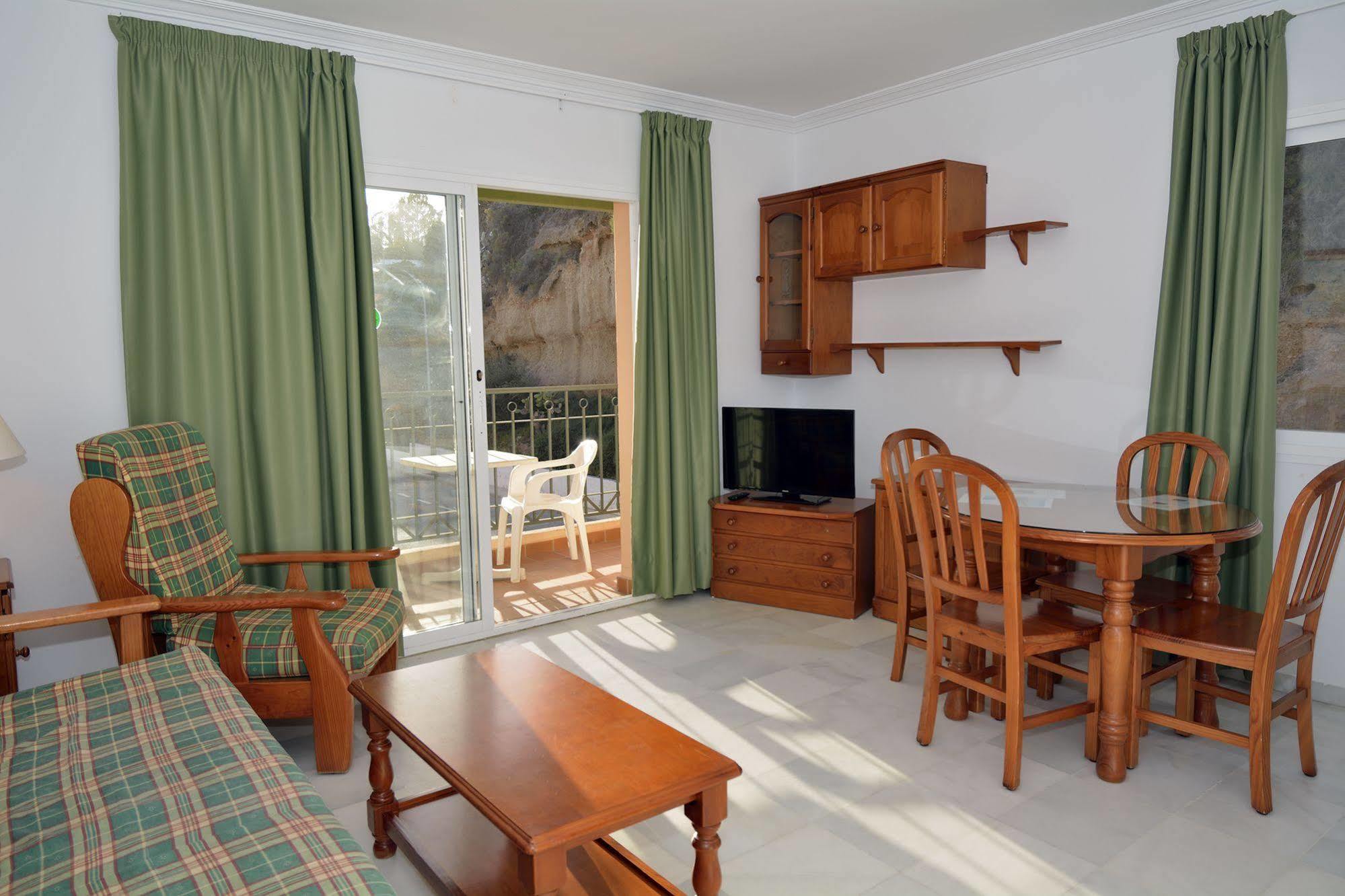 Apartamentos Hc Burriana Playa Nerja Exterior photo