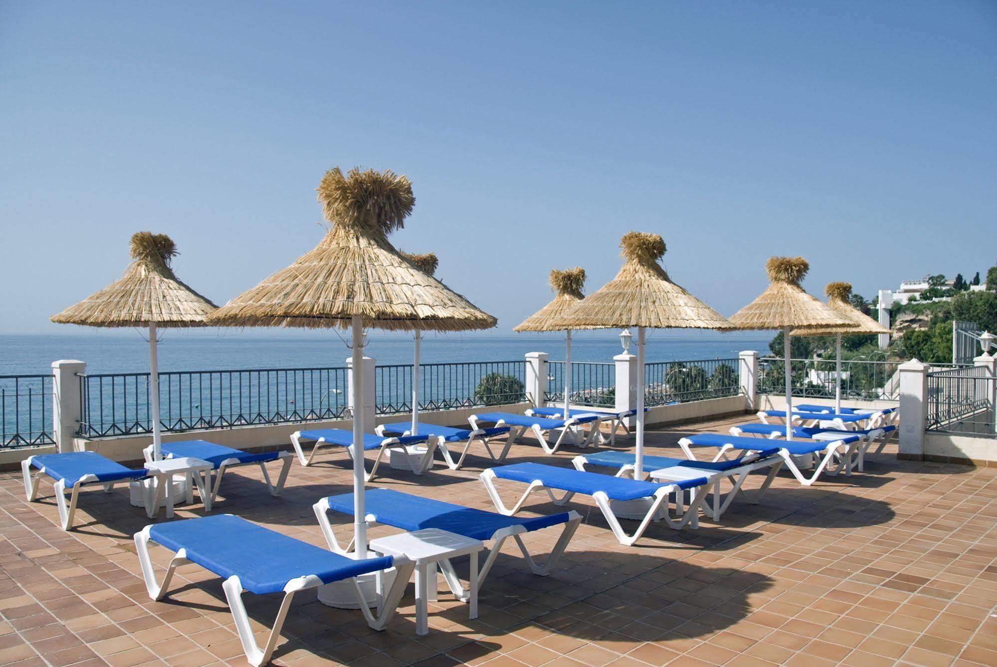 Apartamentos Hc Burriana Playa Nerja Exterior photo