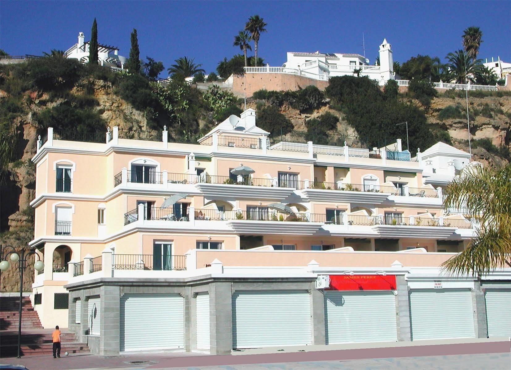 Apartamentos Hc Burriana Playa Nerja Exterior photo